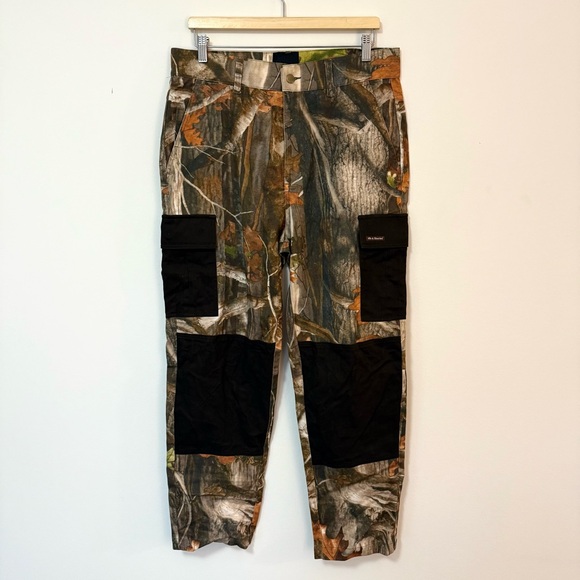 “40s & Shorties” LA Streetwear Brand Tree Camo Cargo Pants